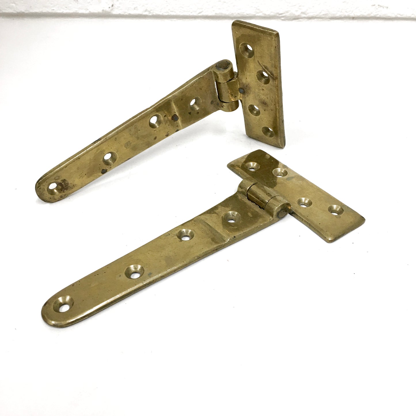 PAIR OF RESTORED HAND CAST SOLID BRASS VICTORIAN 6 INCH T TEE HINGES